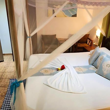 Buisson Guesthouse Ла-Діг Екстер'єр фото