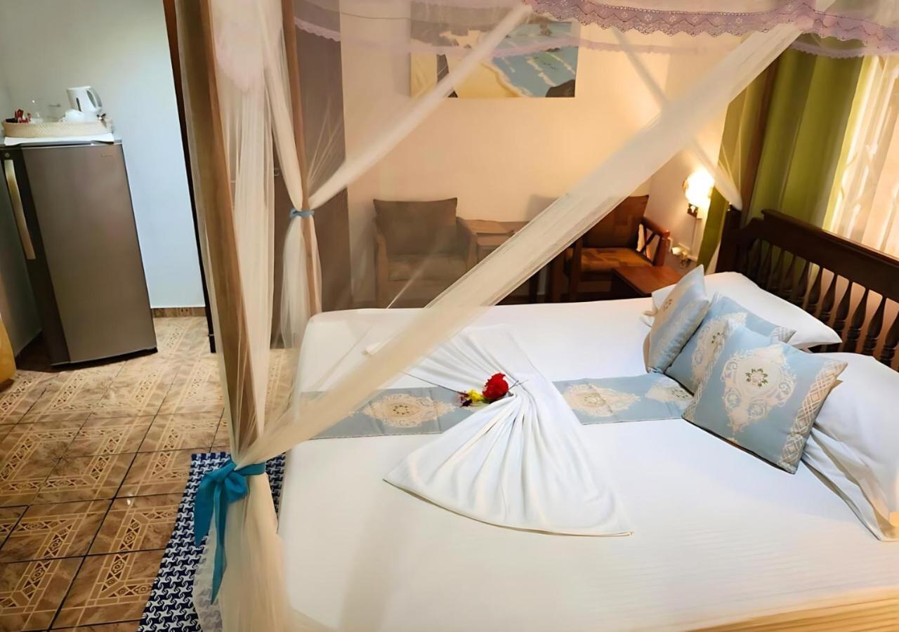 Buisson Guesthouse Ла-Діг Екстер'єр фото