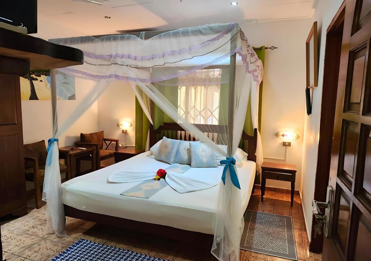 Buisson Guesthouse Ла-Діг Екстер'єр фото